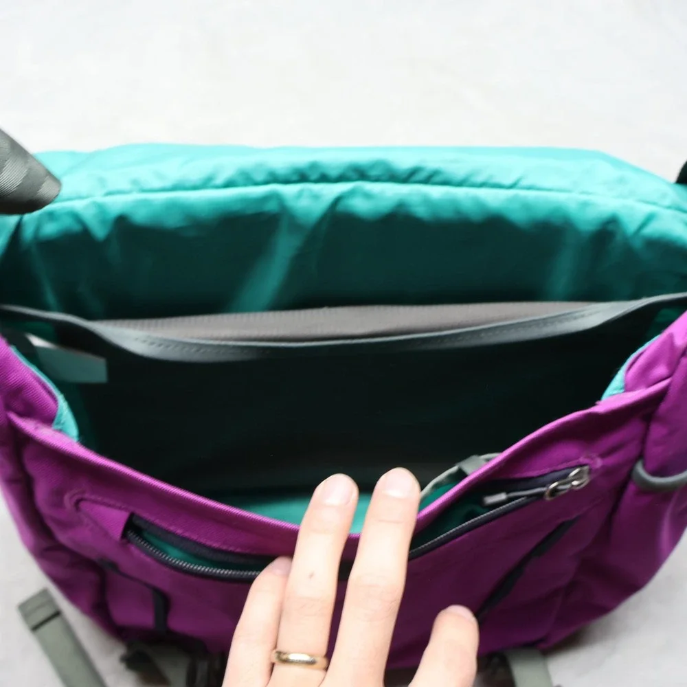 Patagonia Bag Unisex OS Purple MiniMass Messenger Crossbody‎ Utility Commuter
